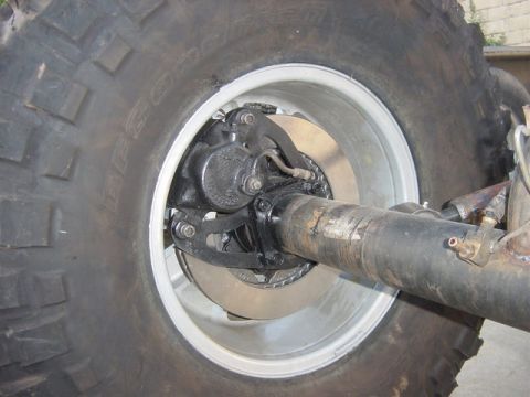 1994 Ford Bronco - Butlers Dodge rotor swap using GLO brackets
