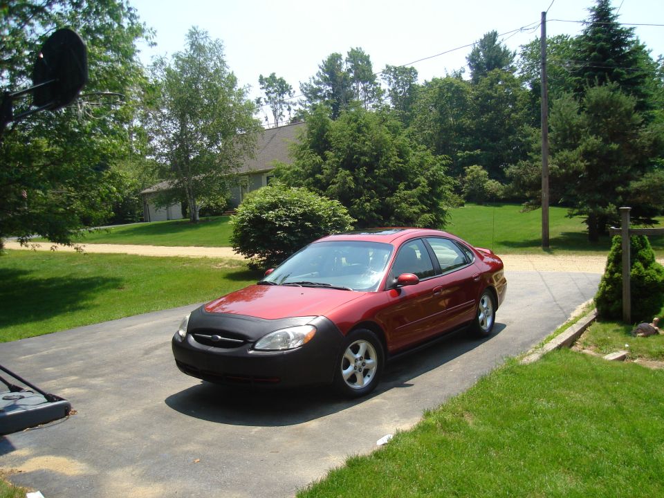 2001 Ford Taurus