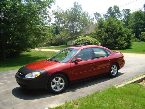 2001 Ford Taurus photo