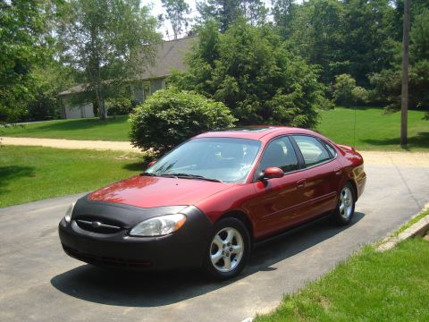 2001 Ford Taurus photo