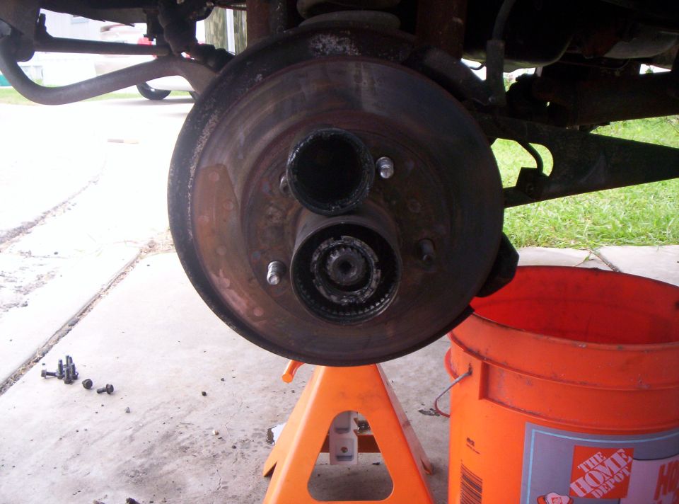 You will need the special lock ring tool which I have here on top of the Hub.