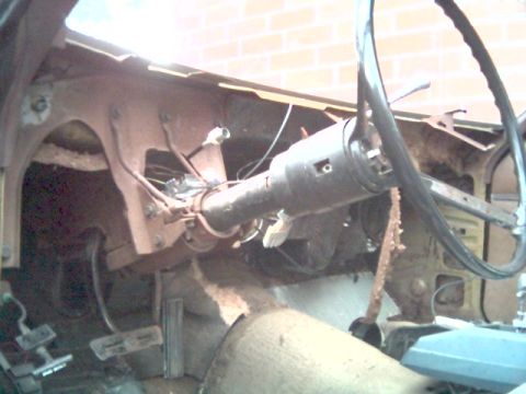 1972 Ford Ranchero - might as well get the dash squared away. the new heater core is in the "heat only" box from a 74 Montego