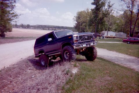 1982 Ford Bronco photo