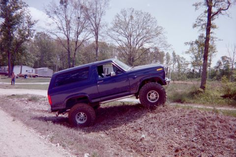 1982 Ford Bronco photo