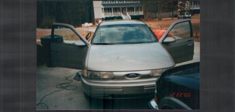 1995 Ford Taurus photo