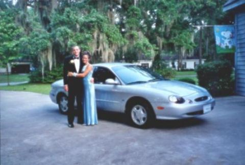1998 Ford Taurus - 1999: Prom night