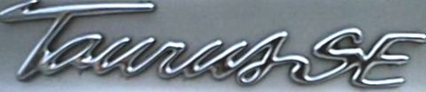 1998 Ford Taurus - Taurus SE emblem