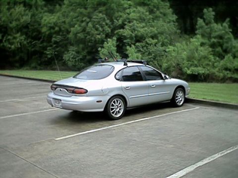 1998 Ford Taurus - Picture taken in the parking lot of Razzi