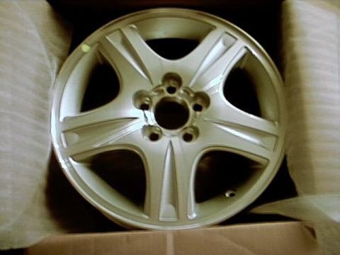 1998 Ford Taurus - Picture of 2002 Taurus SEL wheels that will be installed on my Taurus very soon!