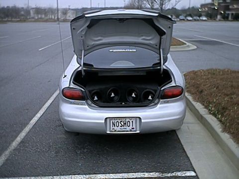 1998 Ford Taurus - Picture of the 4 JL Audio 10W0's in the trunk