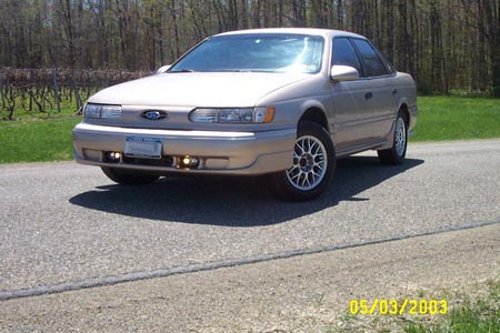 1993 Ford Taurus - Vineyards.