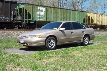 1993 Ford Taurus - Railyards.