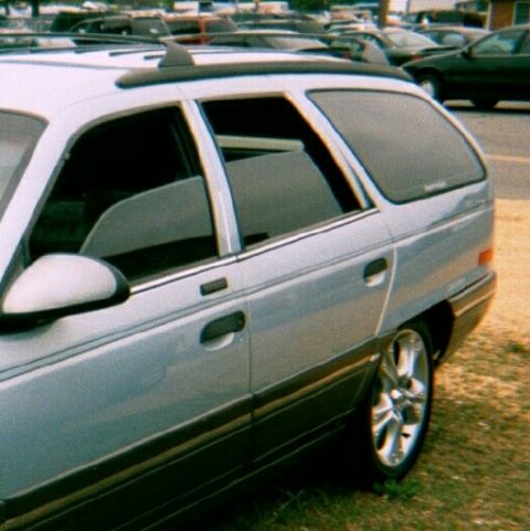 1991 Ford Taurus - u know who this is