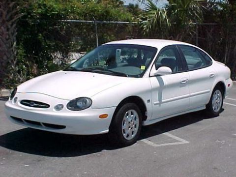 1998 Ford Taurus - Another Angle.