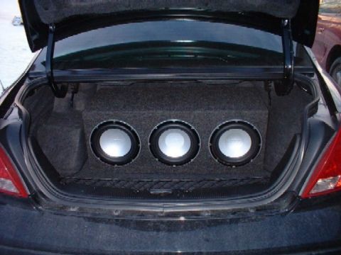 2000 Ford Taurus - Subwoofers