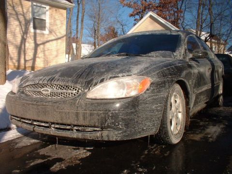 2000 Ford Taurus - Covered in salt :(