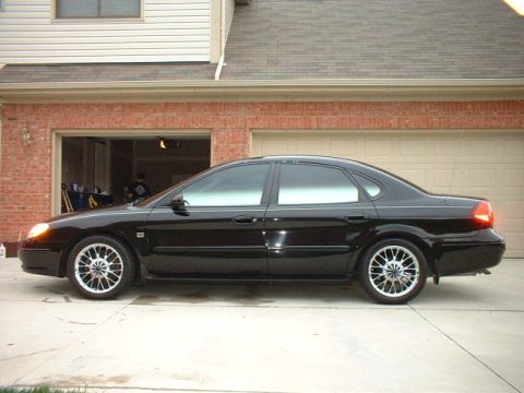 2000 Ford Taurus - side profile