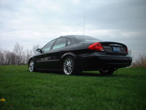 2000 Ford Taurus photo