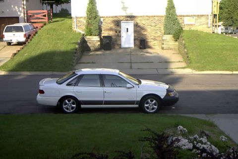1995 Ford Taurus - NEW FEET! they are off a 2000 ses wagon.