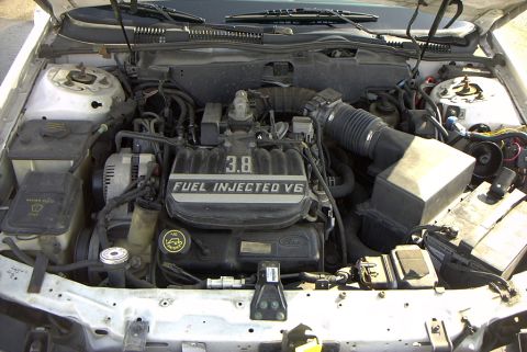 1995 Ford Taurus - 3.8L Gerrrr baby! she is kind dirty...