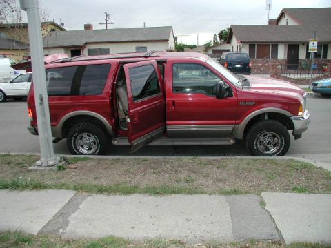 2001 Ford Excursion “Burgundy Beast”