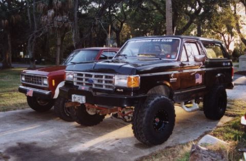 1987 Ford Bronco - My 2 examples of Old Iron. Both are 87s. The Ranger mine since 87, the Bronco since 00.