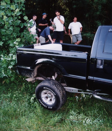 1987 Ford Bronco - It was a bit tricky taking pictures off the back of Jason's truckbed. The rear tire is 18" off the ground!