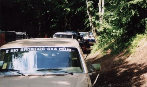 1987 Ford Bronco - The lower, easy part of trail 5. EBs led the way. We kept the BBs to the back so they could help each other if need be.