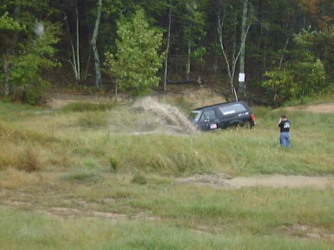 1987 Ford Bronco - I SPLASH into the smaller pit. What a wave!