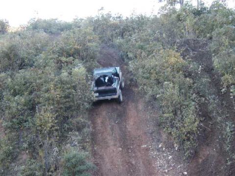 1987 Ford Bronco - Of course, if I can do it, Doc has to show us how an EB conquers the hill.