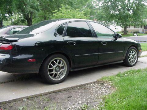 1999 Ford Taurus