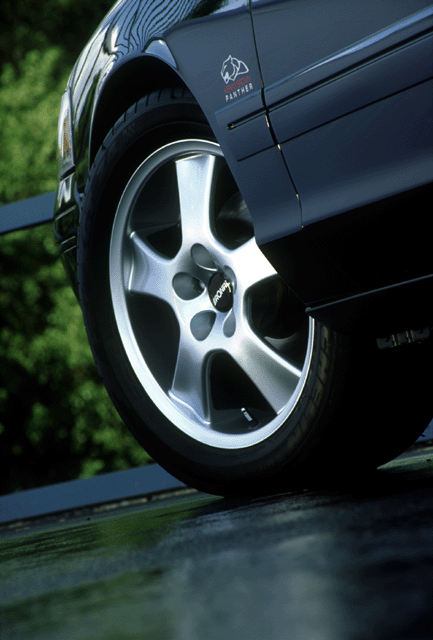 2001 Ford Crown Victoria - Image file not found graphic with SM logo.