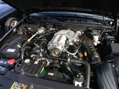 2001 Ford Crown Victoria photo