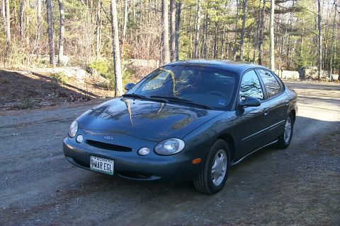 1996 Ford Taurus photo