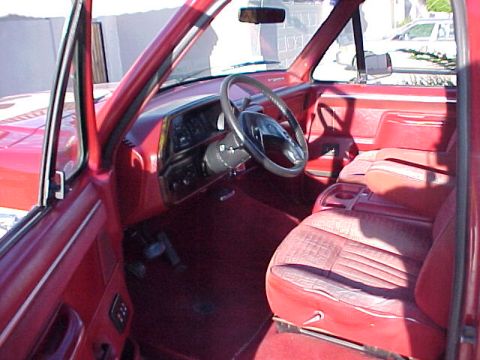 1988 Ford Bronco - This is the stock interior. The seats are going into the shop to be redone with the same cloth. Now a Kenwood Mp3 player replaced the stock…
