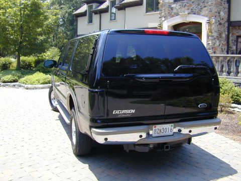 2001 Ford Excursion - Blackouts on the ass of my bitch