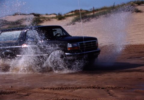 1995 Ford Bronco - Playing in the Water