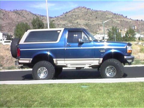 1996 Ford Bronco photo