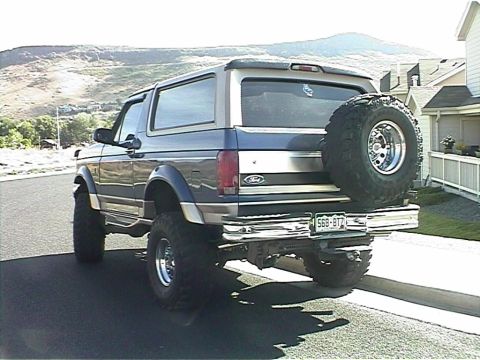 1996 Ford Bronco photo
