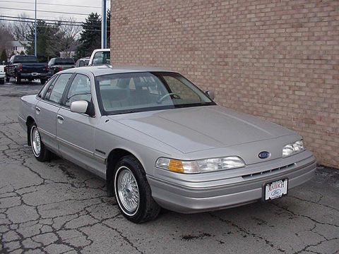 1992 Ford Crown Victoria