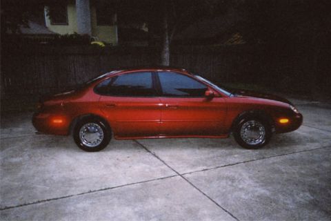 1997 Ford Taurus photo