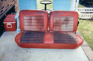 1978 Ford Bronco - Heres the seat out of the 1975 F-250 supercab. It is in better shape than my original seat was.