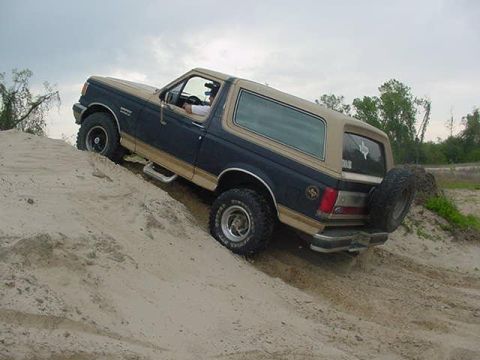 1990 Ford Bronco “silver”
