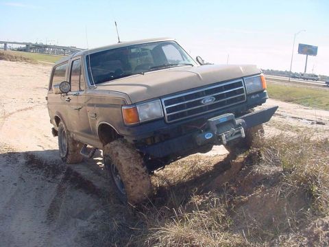 1990 Ford Bronco photo