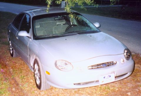1998 Ford Taurus photo