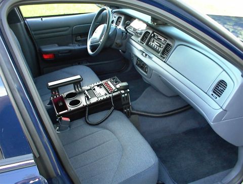 2001 Ford Crown Victoria photo