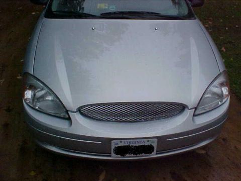 2001 Ford Taurus - Another pic of the grill. It was raining but I couldn't wait to share and get your thoughts