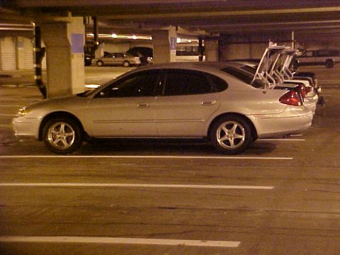 2001 Ford Taurus photo