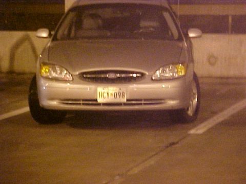 2001 Ford Taurus photo