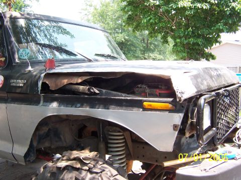 1978 Ford Bronco - starting on hood